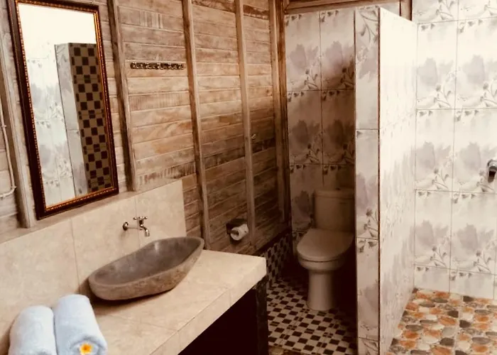 Naradas Mushroom レンボンガン島